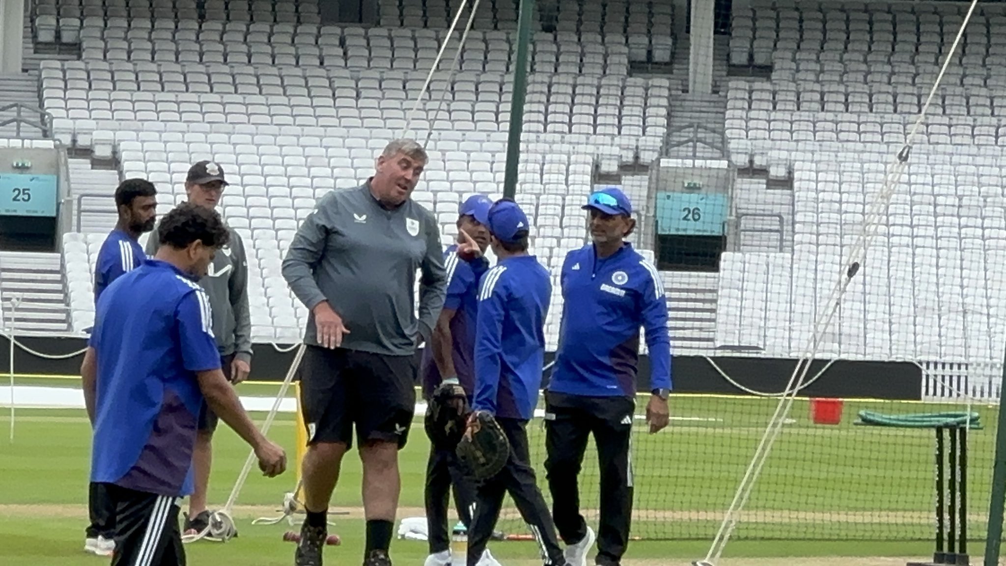 Gautam Gambhir confronts Oval head groundsman Lee Fortis during India’s practice session before the 5th Test.
